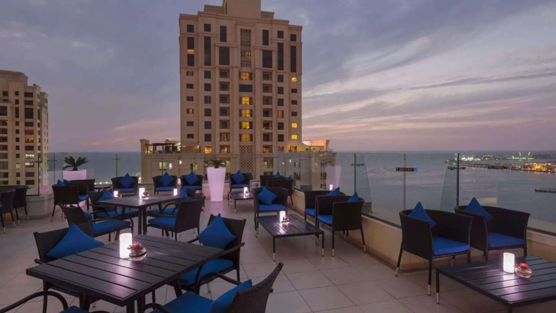 Delta Hotels By Marriott Jumeirah Beach, Дубай 4*,  ОАЭ
