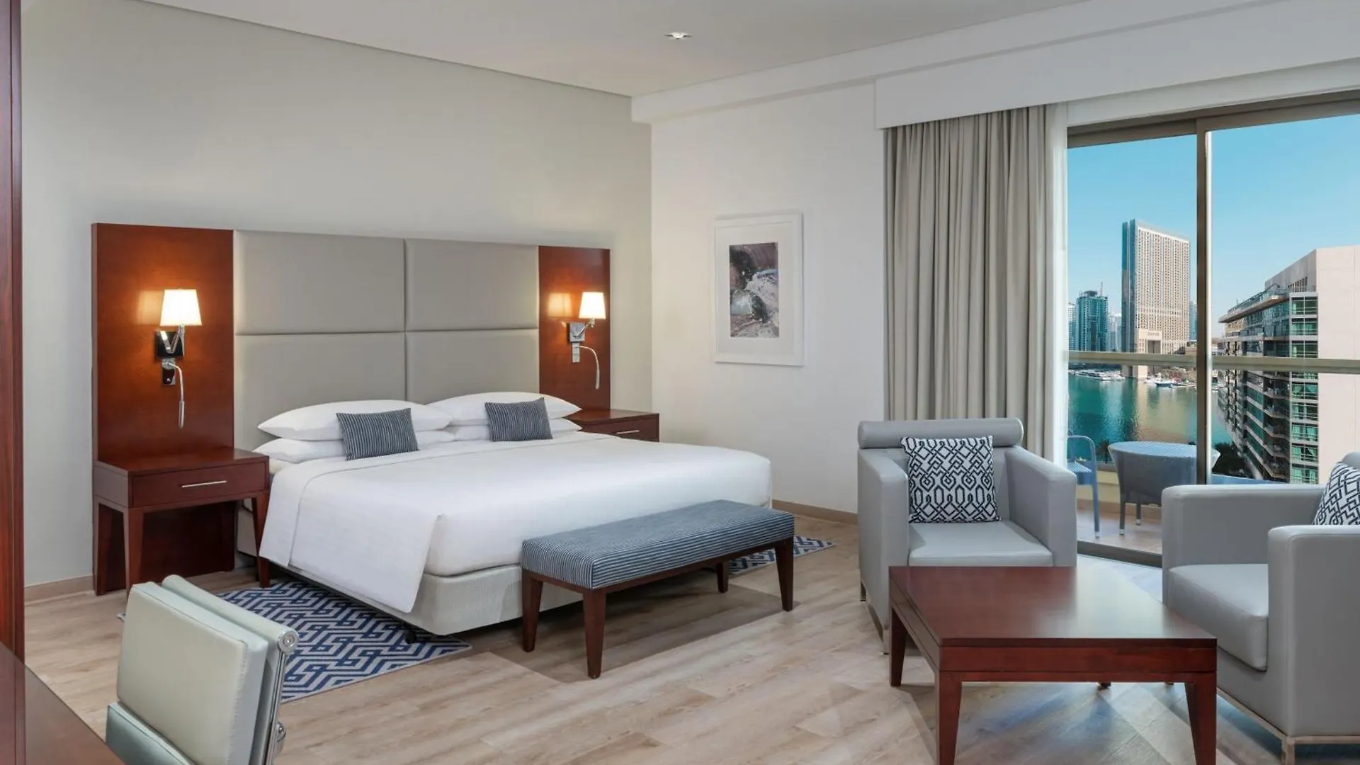 ****  Delta Hotels By Marriott Jumeirah Beach, Дубай ОАЭ