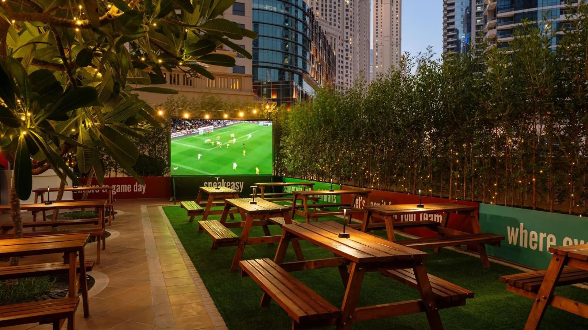 ****  Delta Hotels By Marriott Jumeirah Beach, Дубай ОАЭ