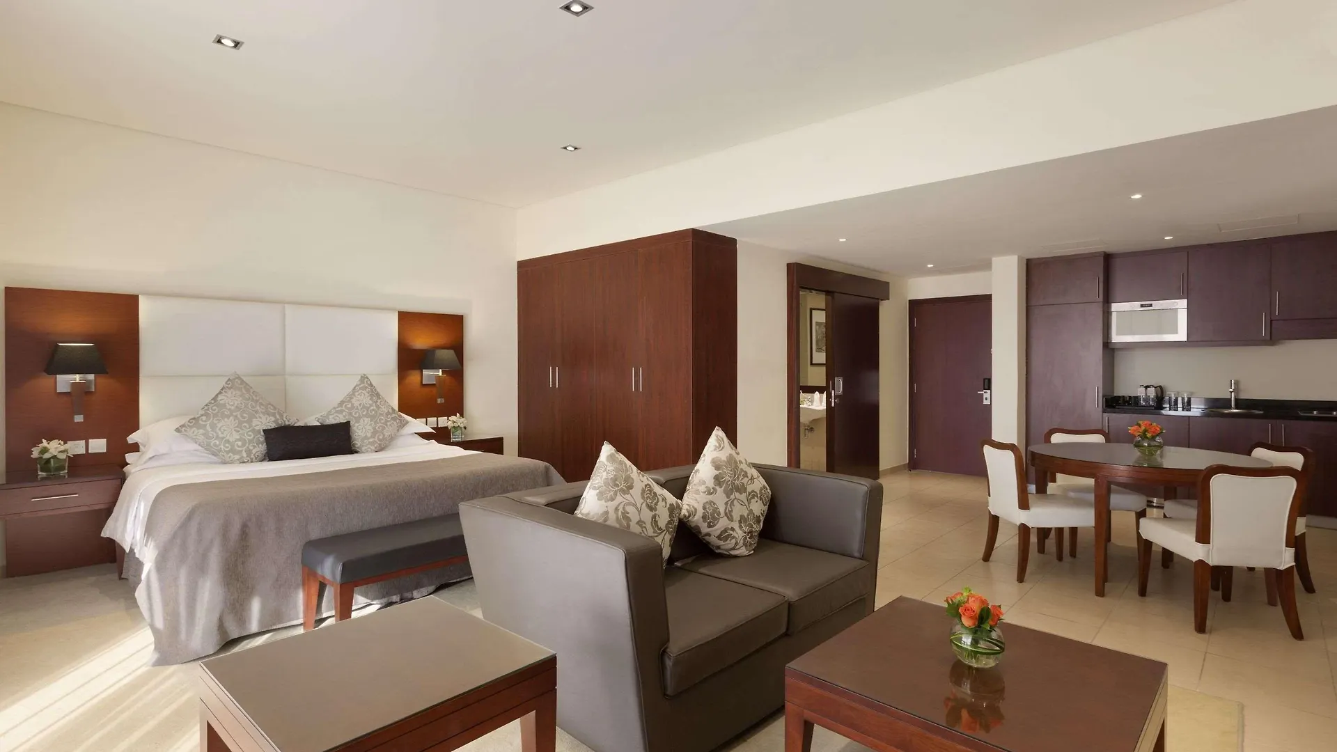 Delta Hotels By Marriott Jumeirah Beach, Dubai